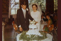 世界上最恩爱的夫妻：结婚37年，穿情侣装长达35年